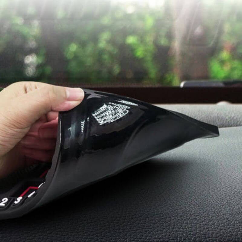 Tapete antiderrapante para automóveis